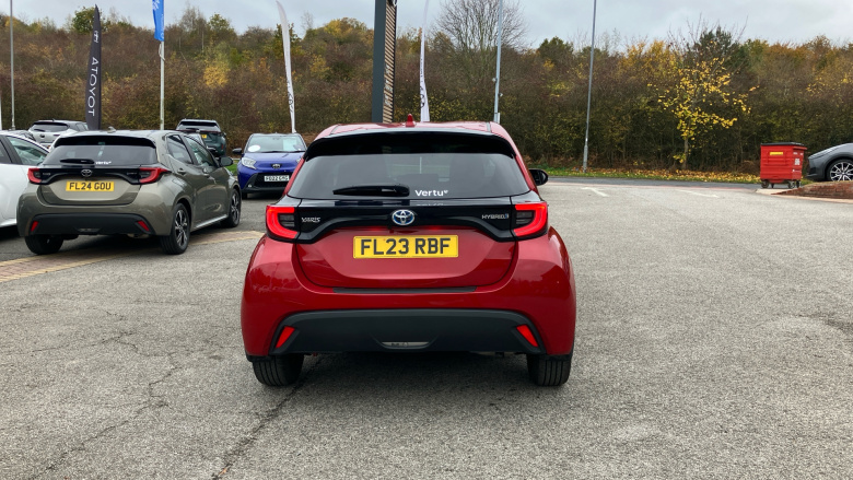 Toyota Yaris 1.5 Hybrid Design 5dr CVT Hybrid Hatchback